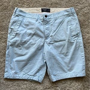 Set of 2 Abercrombie Men’s Shorts size 33, light blue cotton & thin navy stripe